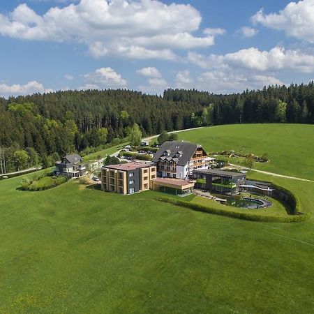 Hotel Schwarz Alm Zwettl Exterior photo