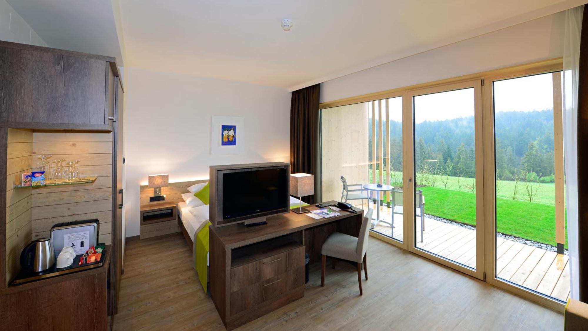 Hotel Schwarz Alm Zwettl Exterior photo