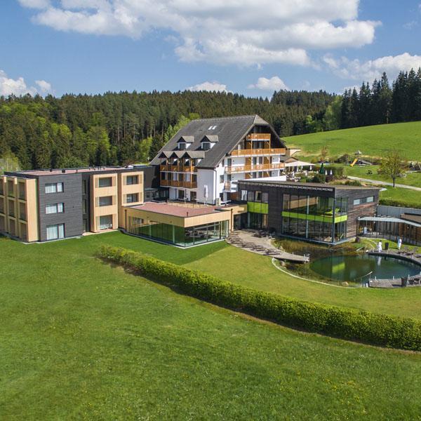 Hotel Schwarz Alm Zwettl Exterior photo